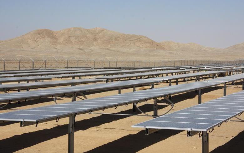 مجمع للطاقة الشمسية في إيران