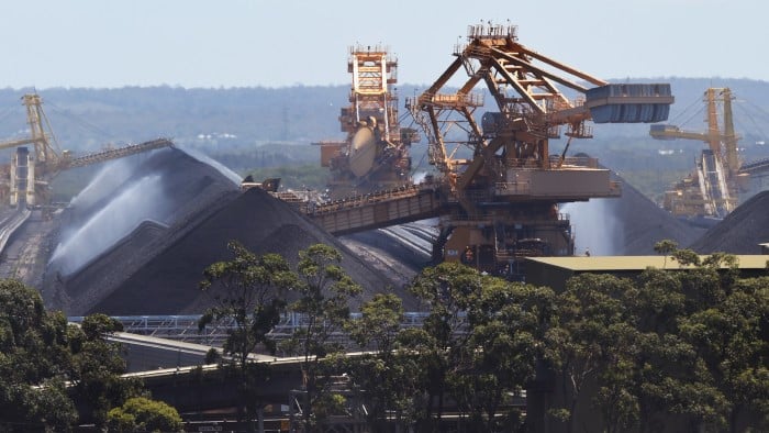 معالجة الفحم في ميناء نيوكاسل بأستراليا