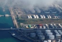 Photo of صادرات النفط الإيراني إلى مصافي الصين المستقلة تصعد لأعلى مستوى في 8 أشهر
