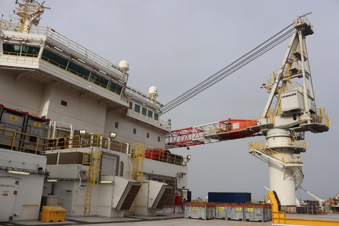 إحدى منشآت حقل السلحفاة أحميم الكبير