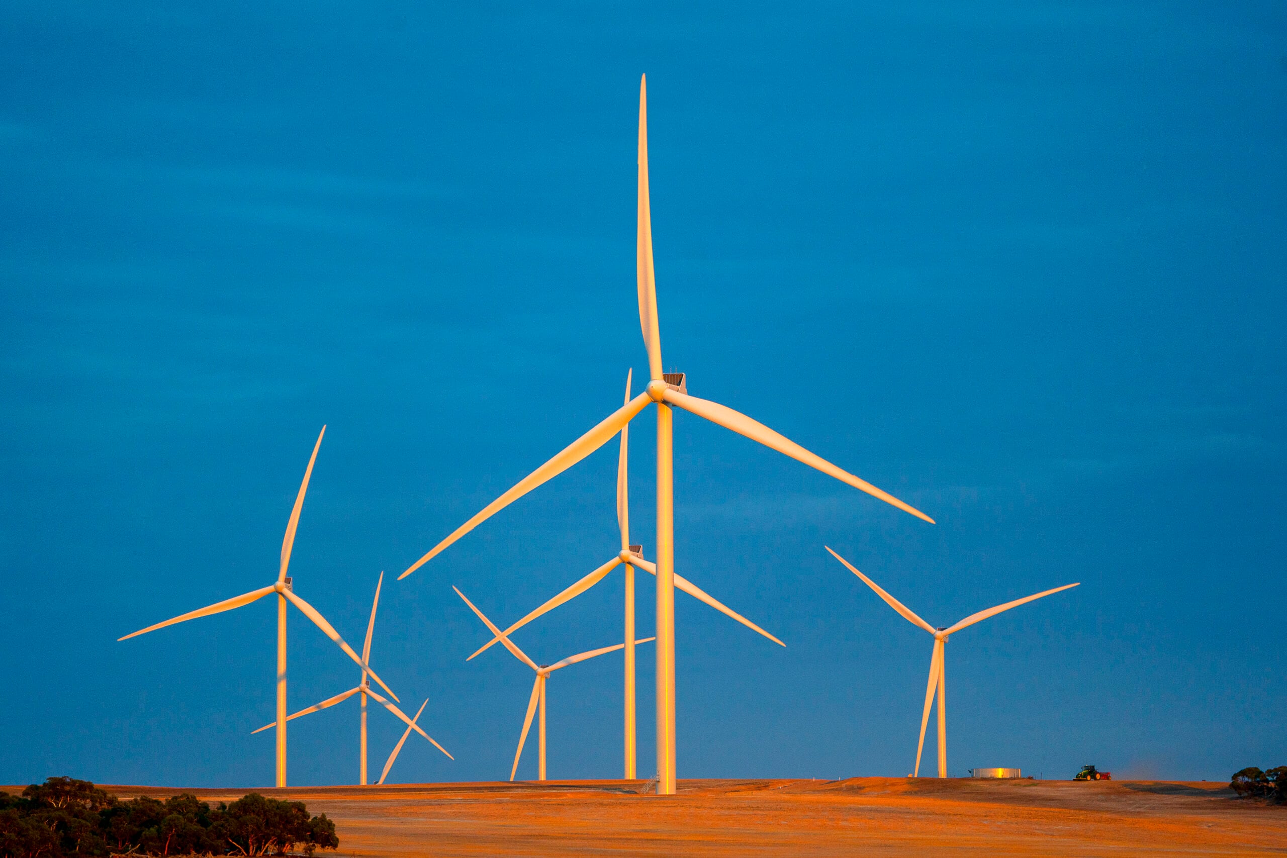 محطة رياح إحدى مصادر الطاقة المتجددة في أستراليا