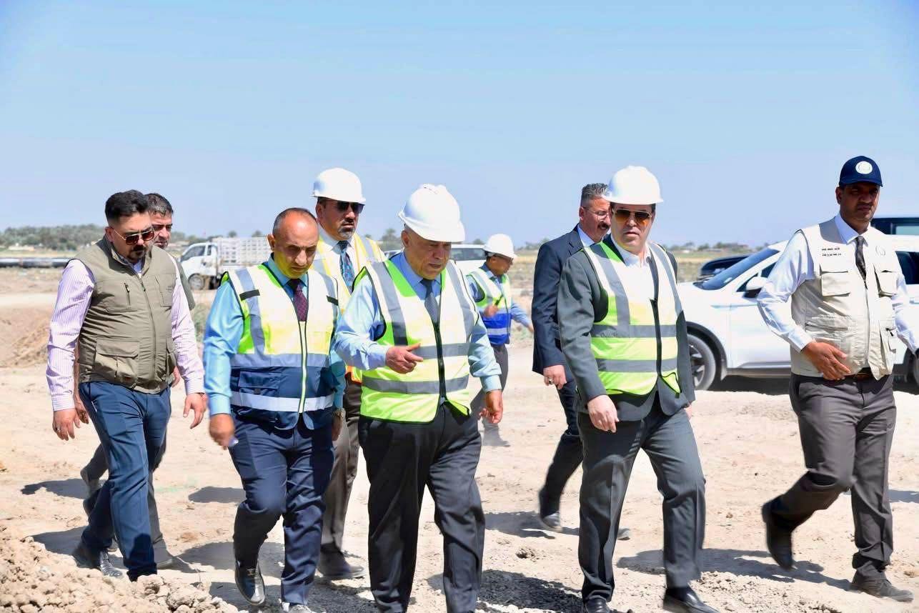جانب أعمال تنفيذ أنبوب نقل الغاز
