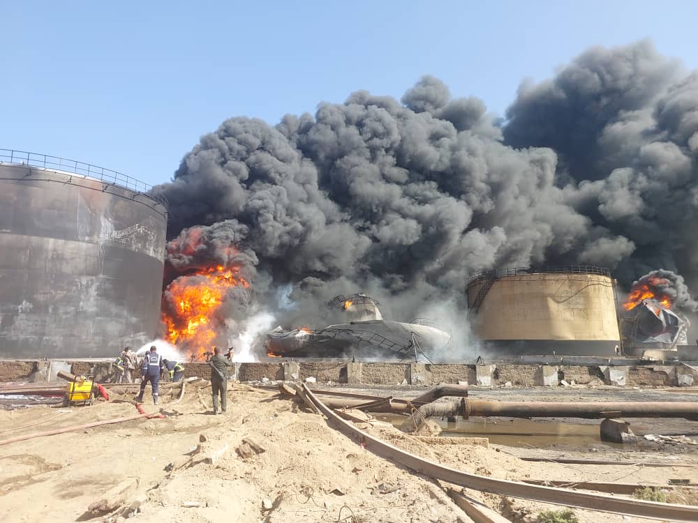 جانب من عمليات قصف مستودعات الوقود في السودان