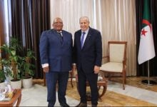 Photo of الجزائر تبحث التعاون مع جنوب أفريقيا في مجال المحروقات