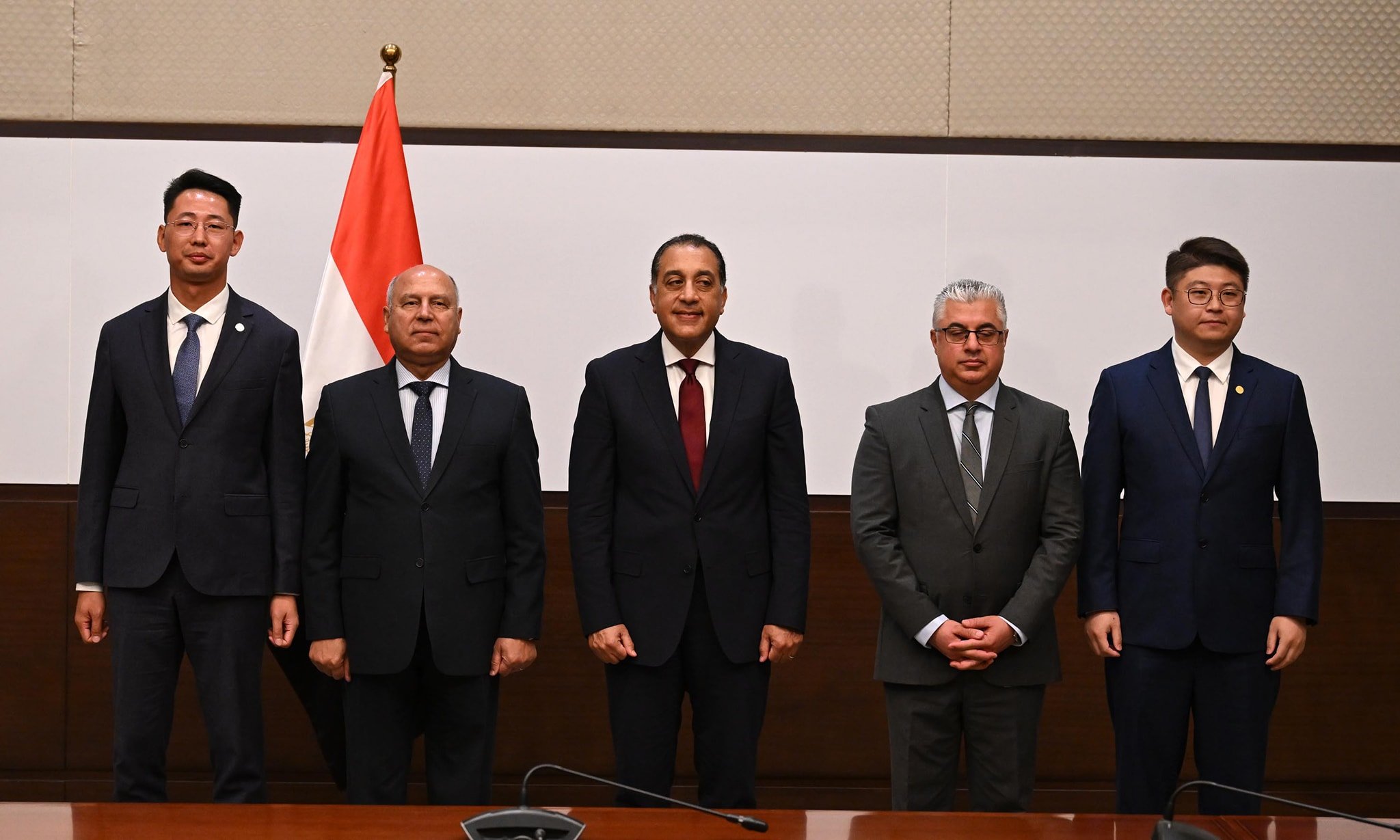 من مراسم توقيع اتفاقية مشروع مستلزمات الطاقة الشمسية- الصورة من مجلس الورزاء المصري
