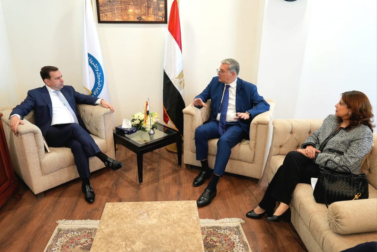 جانب من لقاء وزير البترول المصري ووفد شركة شل