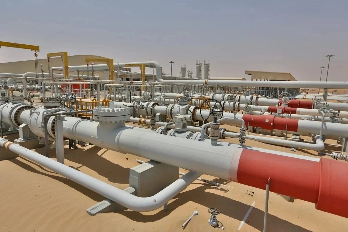 حقل بوحصا في أبوطبي بدولة الإمارات