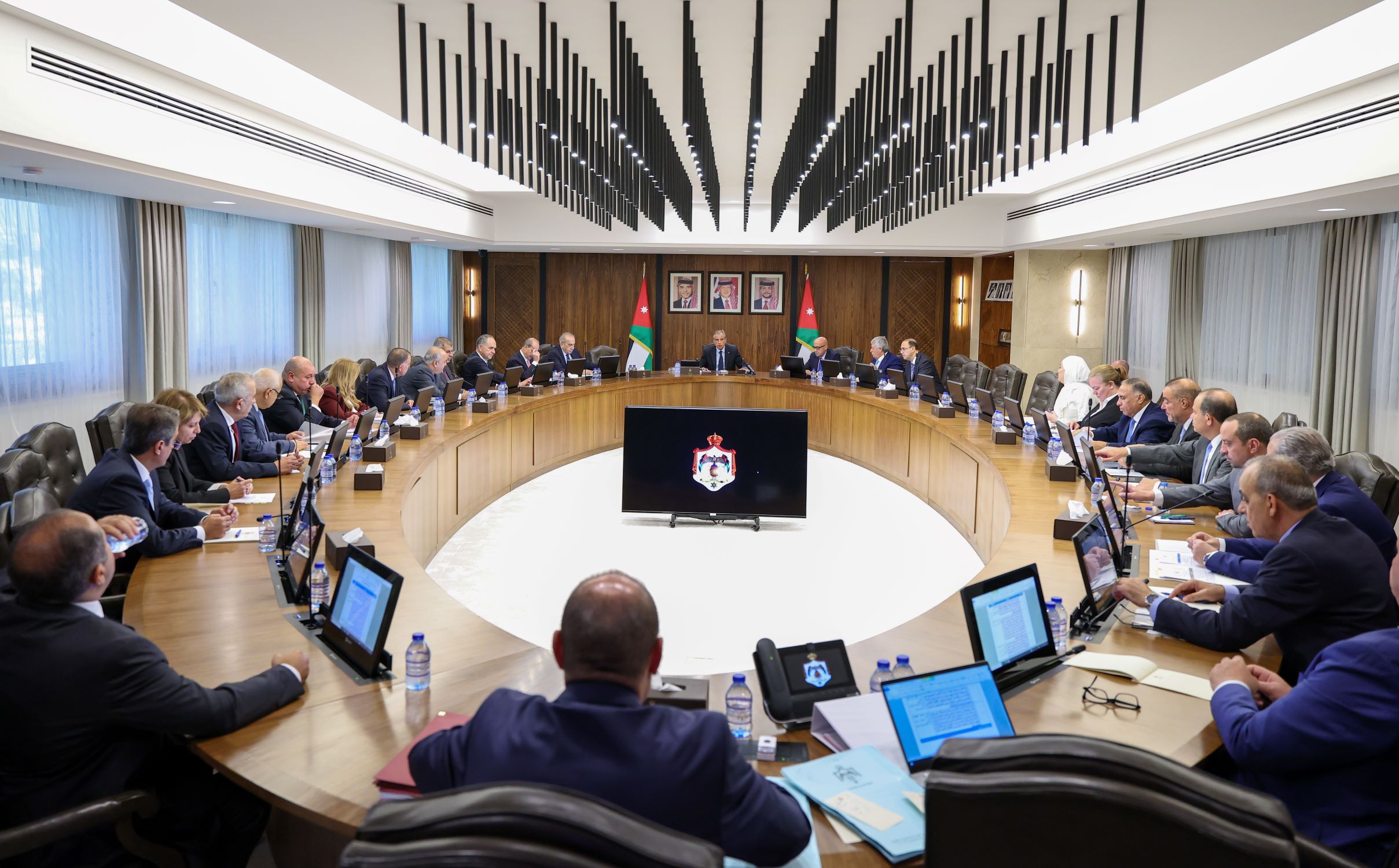 جانب من اجتماع مجلس الورزاء الأردني (الأربعاء 27 أغسطس 2025)