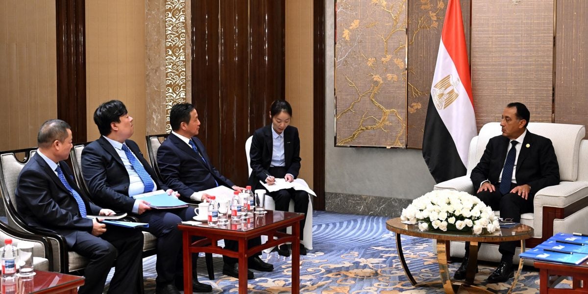 جانب من لقاء رئيس الوزراء المصري ووفد الشركة الصينية