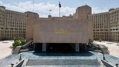 Photo of ناقلات مجهولة وشبكات لتهريب النفط الأسود.. أول رد من العراق