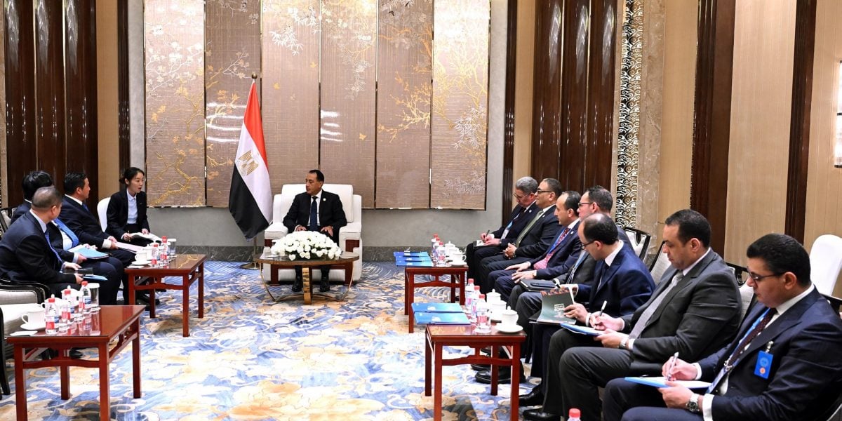 جانب من لقاء رئيس الوزراء المصري ووفد الشركة الصينية