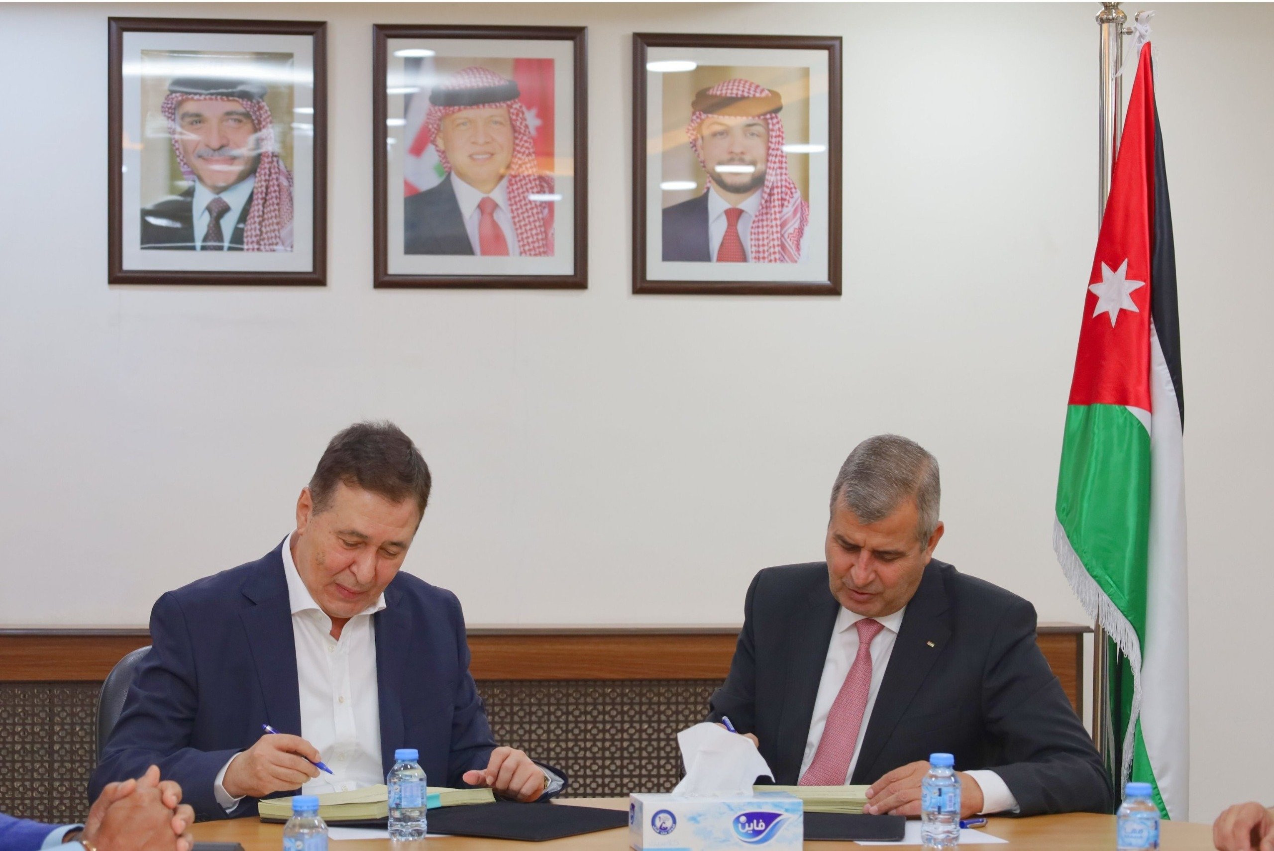 من مراسم اتفاقية استغلال الذهب في الأردن