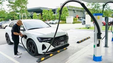 Photo of السيارات الكهربائية في ماليزيا تصطدم بضريبة الطرق بحلول 2026
