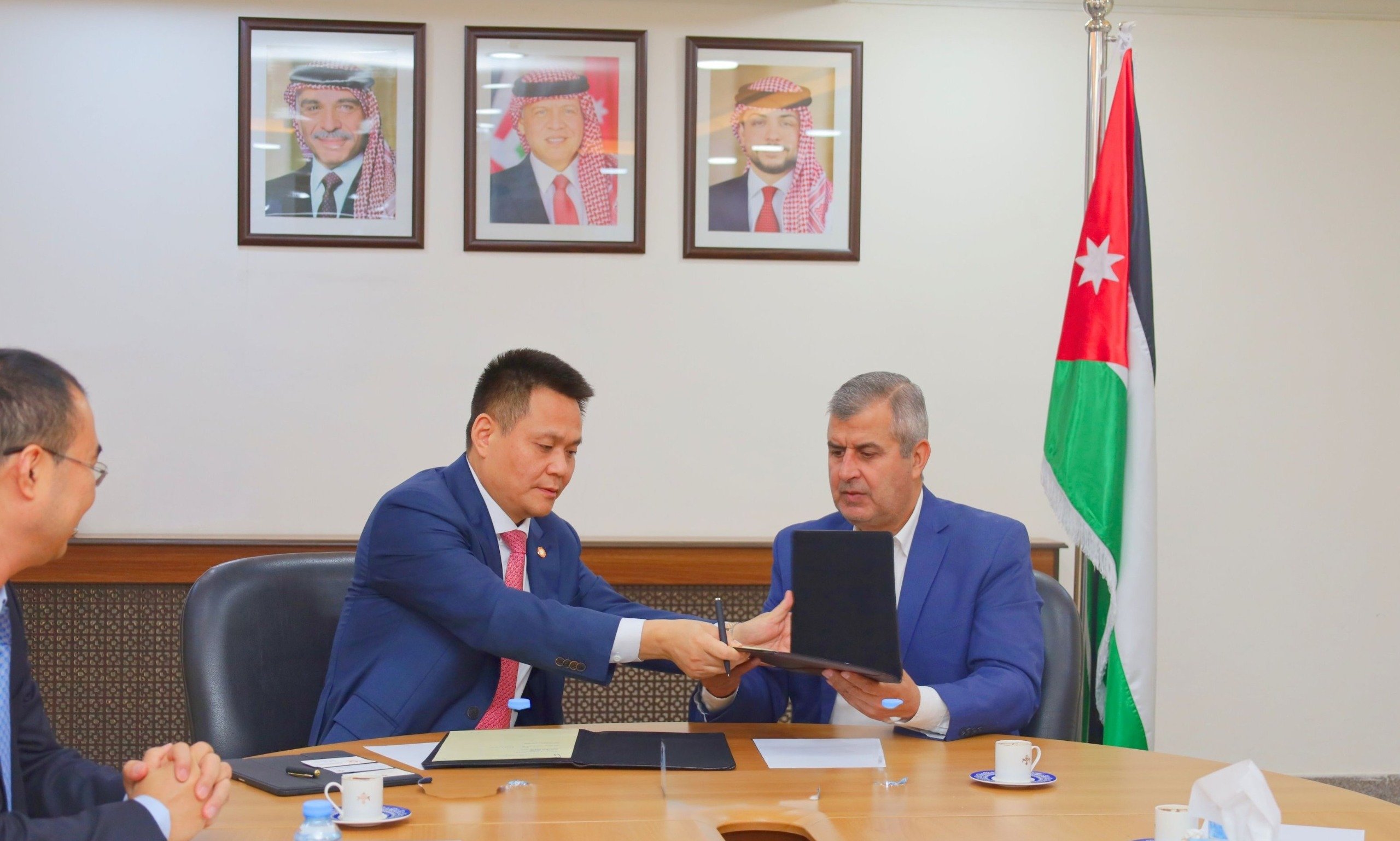 إنتاج الهيدروجين الأخضر في الأردن