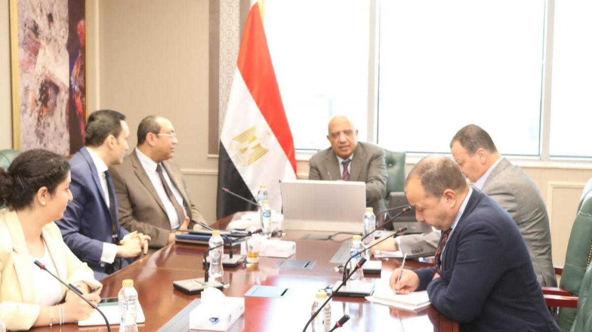 جانب من اجتماع وزير الكهرباء ومسؤولي "سكاتك" النرويجية
