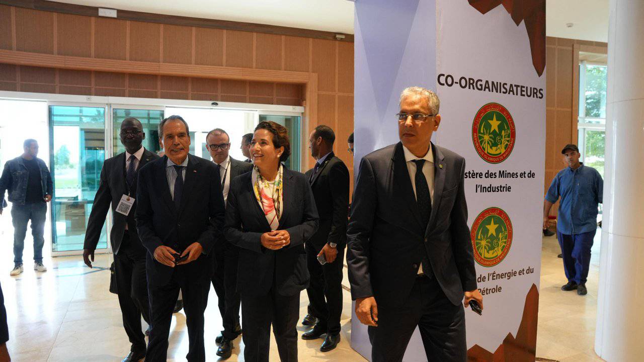 وزير الطاقة المغربية خلال مشاركتها في مؤتمر موريتانيد 2025