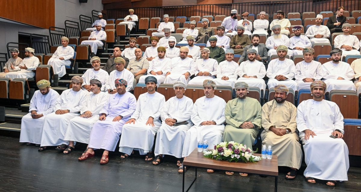 جانب من ندوة "التحول الطاقي في سلطنة عُمان.. الانتقال من الغاز إلى الطاقة المتجددة"