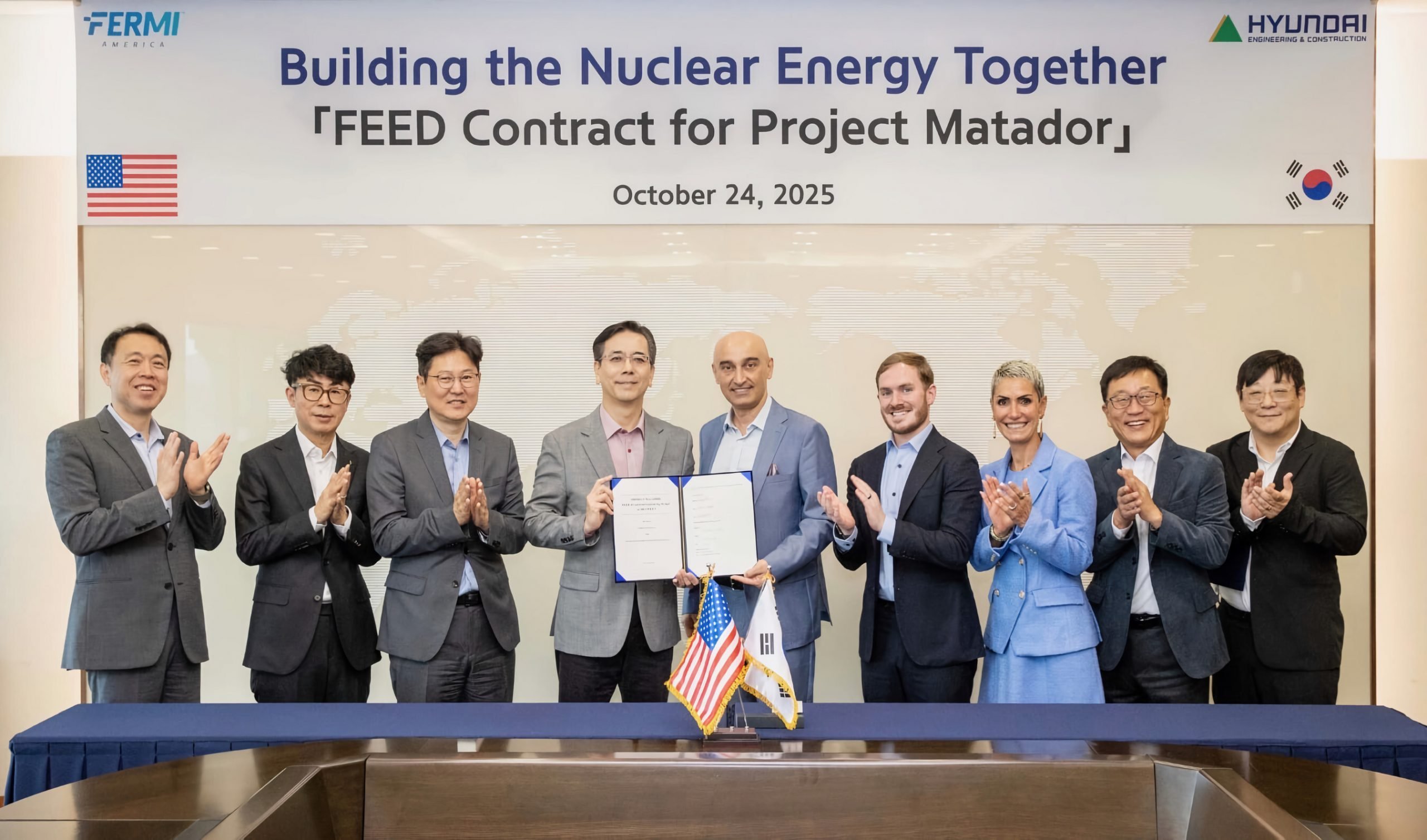 اتفاقية بناء مفاعلات نووية بأكبر مجمع للطاقة والذكاء الاصطناعي في العالم