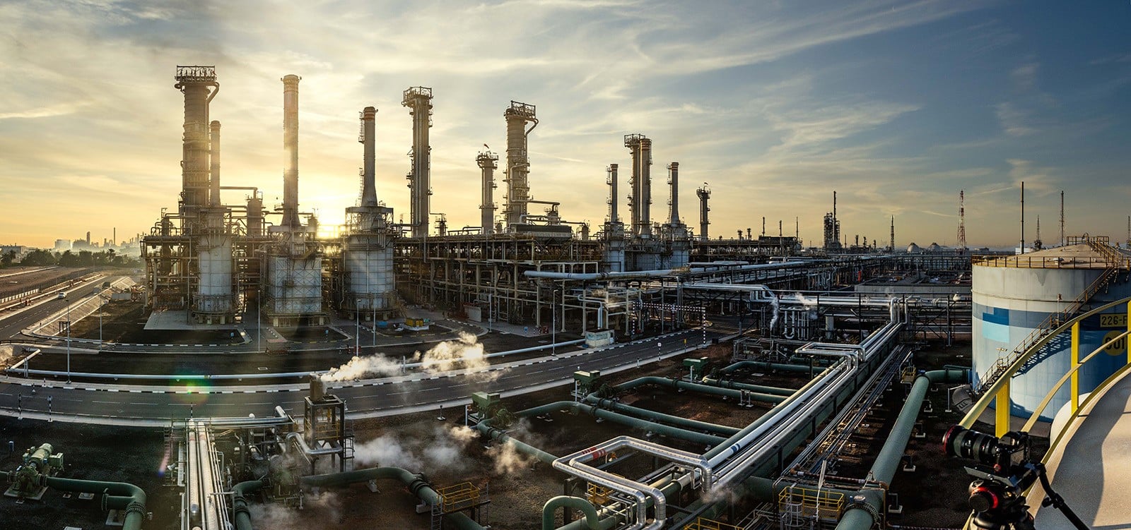 مصافي النفط في الإمارات