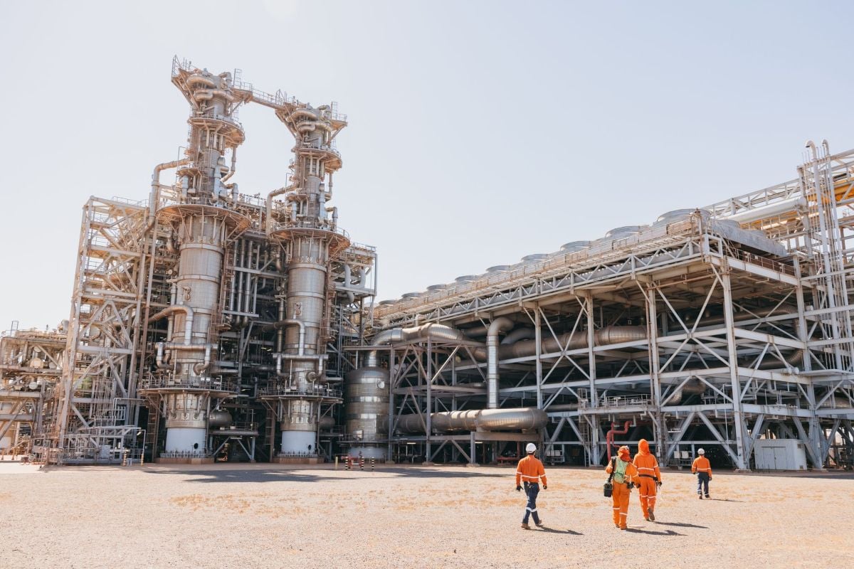 مشروع بلوتو للغاز المسال من بين استثمارات الوقود الأحفوري في أستراليا