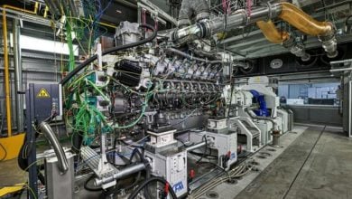 Photo of أول محرك بحري في العالم يعمل بالميثانول يجتاز الاختبار بنجاح