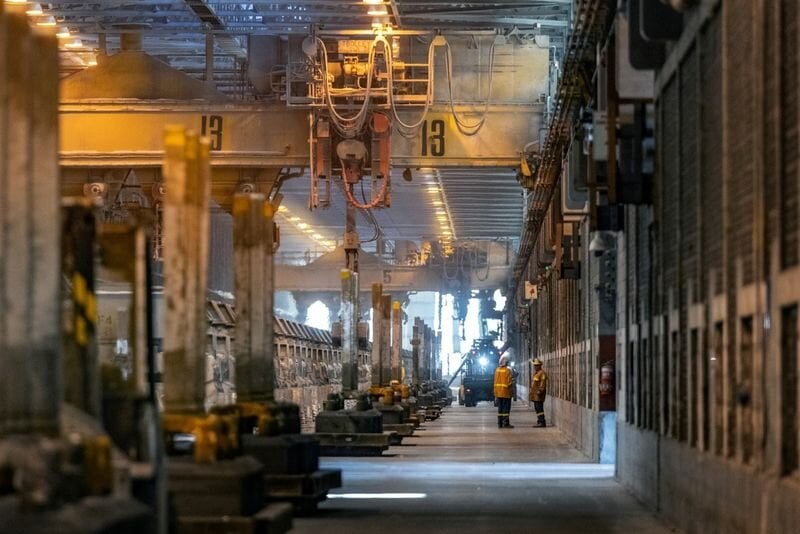 مصهر توماغو من الداخل