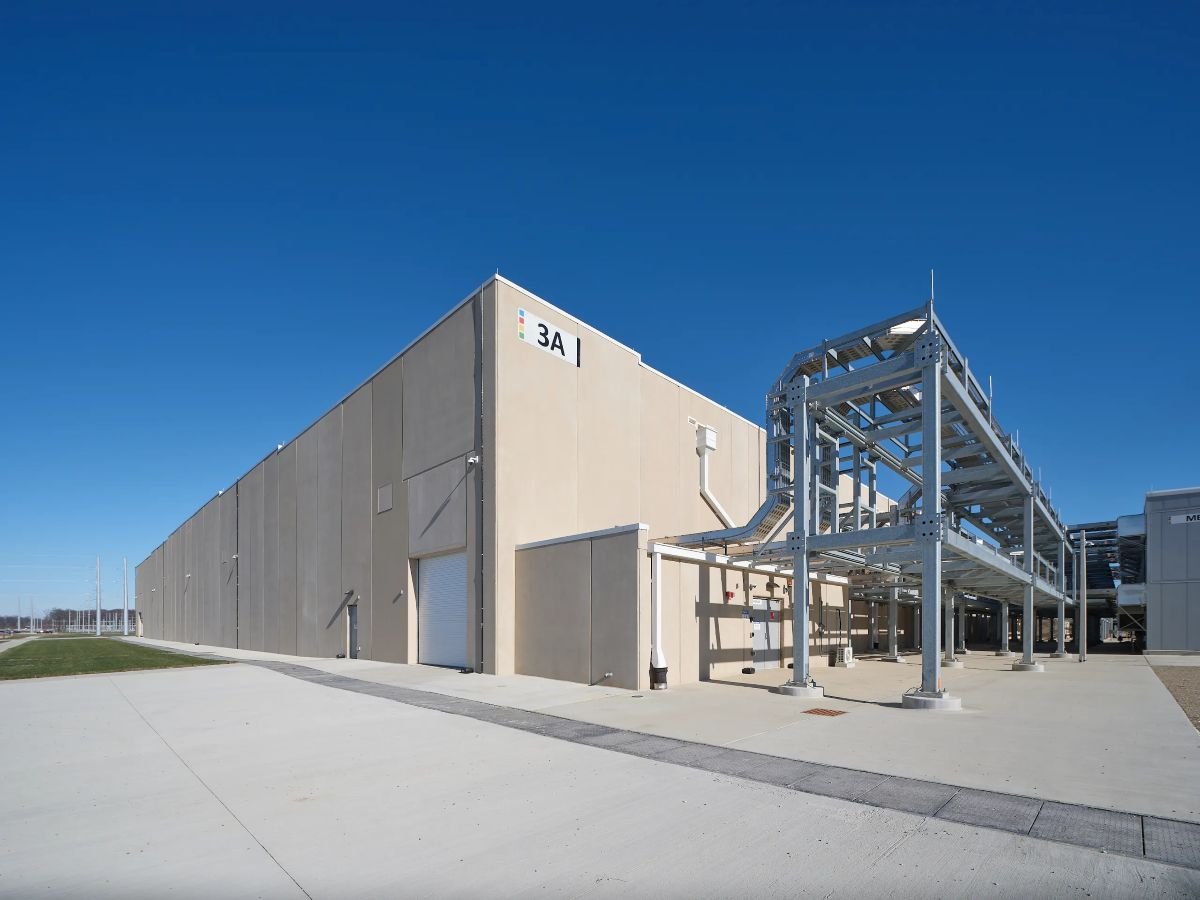 مركز بيانات تابع لشركة غوغل