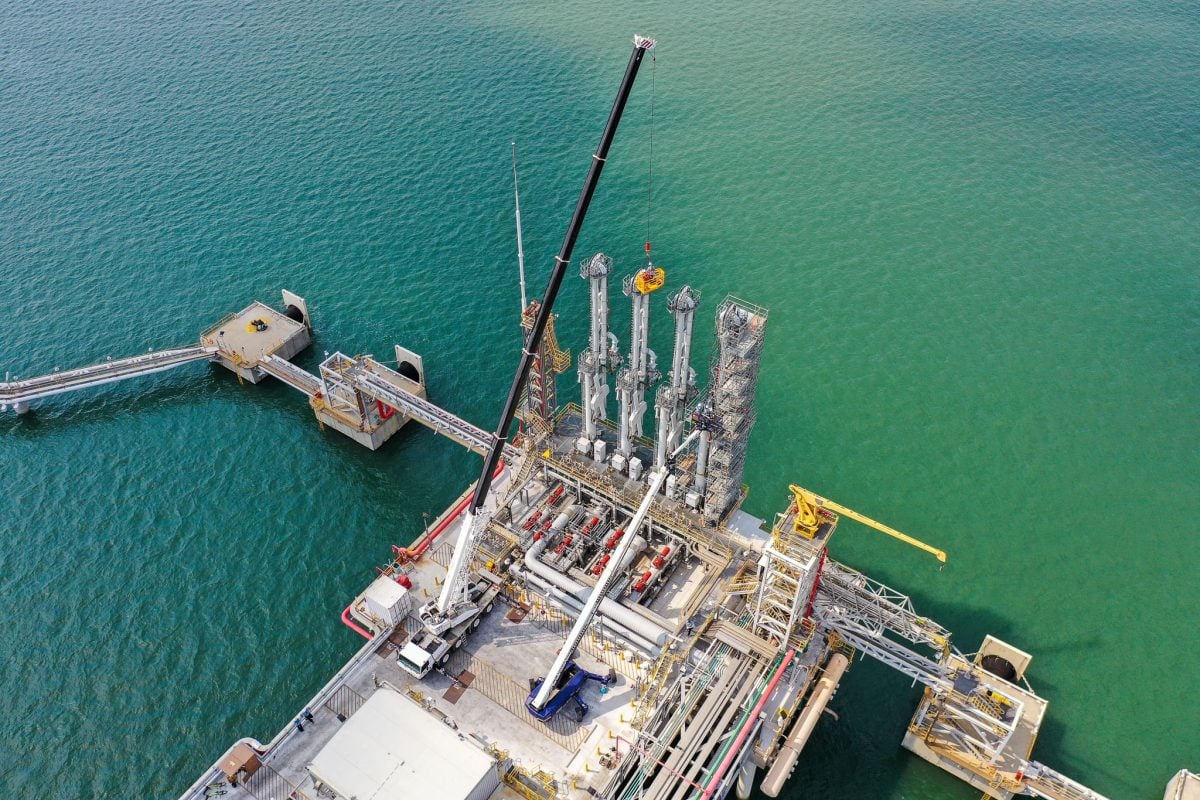 مشروعات النفط والغاز في 5 دول عربية