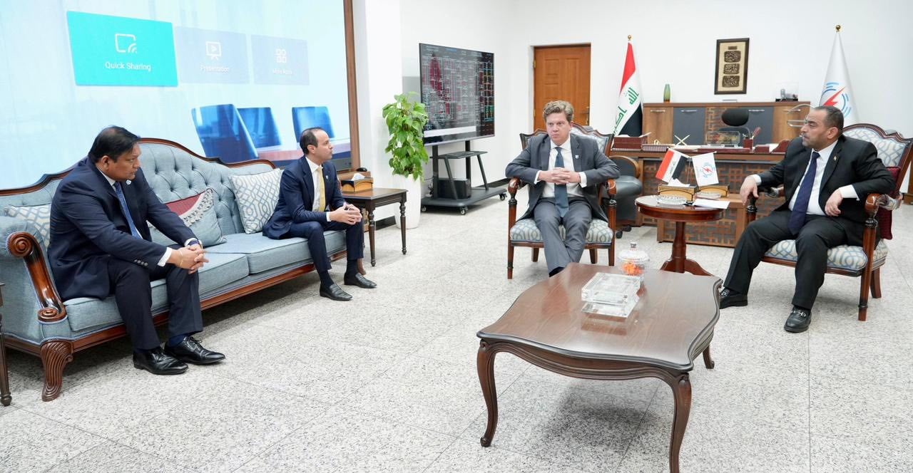 جانب من مباحثات وزير الكهرباء العراقي مع وفد إكسيليريت- الصورة من الوزارة (7 أكتوبر 2025)