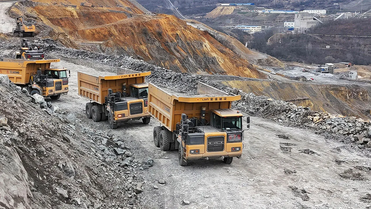 إنتاج المعادن الحيوية من المناجم في الصين