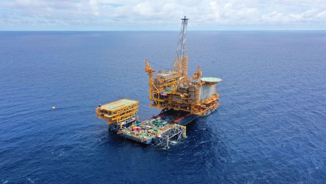منصة بحرية للتنقيب عن النفط والغاز