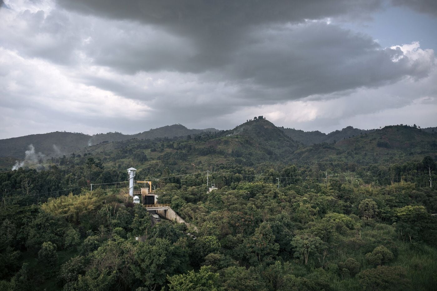 محطة طاقة كهرومائية في مجمع فيرونغا الوطني بجمهورية الكونغو الديمقراطية
