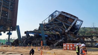 Photo of انهيار هيكل ضخم بمحطة كهرباء في كوريا الجنوبية (صور)