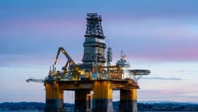 Photo of منصة حفر شبه غاطسة تمدد عملها بصفقة غير معلنة