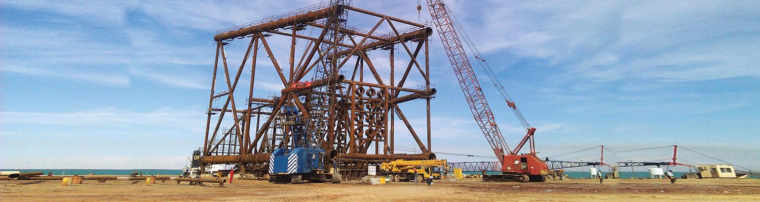 هيكل معدني لمنصة حفر