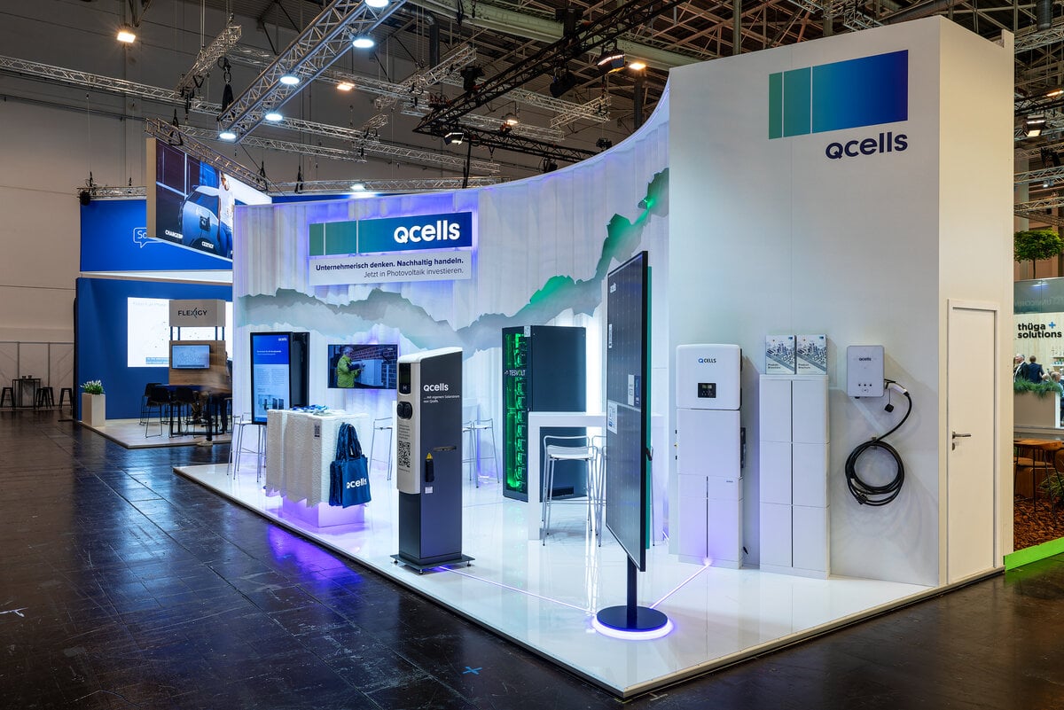 جناح لعرض منتجات شركة كيلوسيلز في أحد المعارض