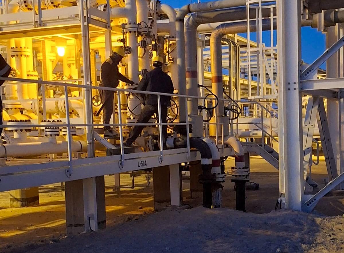 تصدير أول شحنة من حقل الشادار