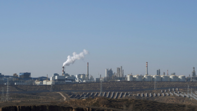 Photo of انبعاثات الصين تشهد استقرارًا مع انكماش سوق العقارات (تقرير)
