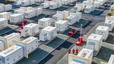 Photo of استثمارات بطاريات تخزين الكهرباء تقفز 73%.. وهؤلاء الـ3 الكبار