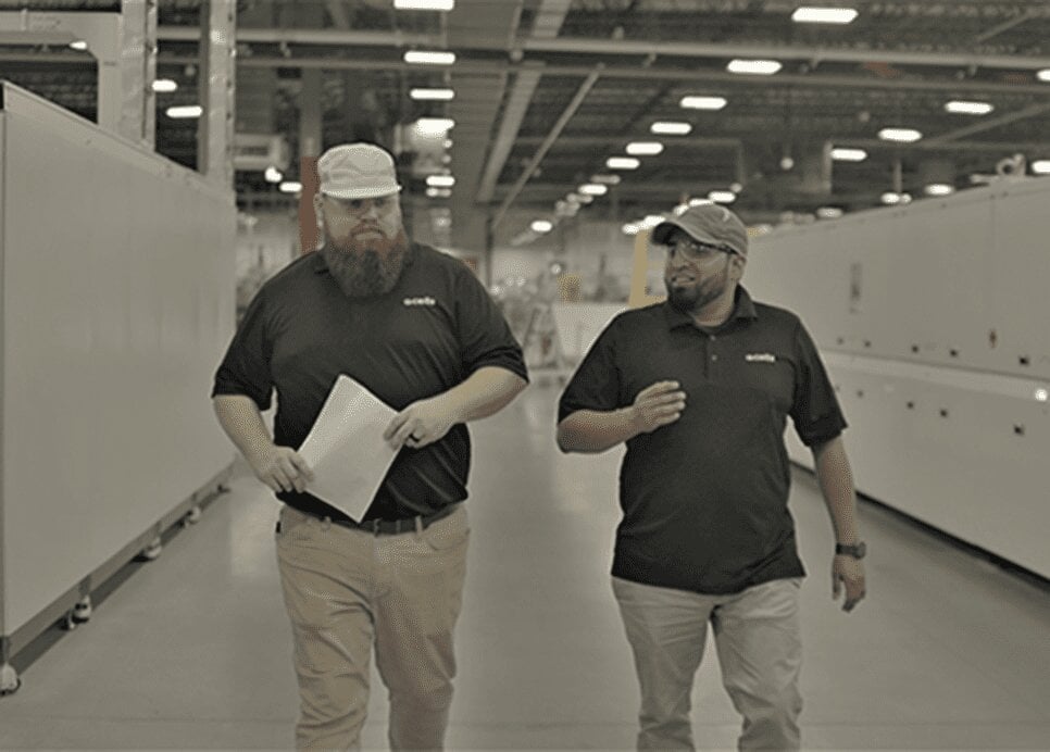 عاملان من داخل شركة كيوسيلز