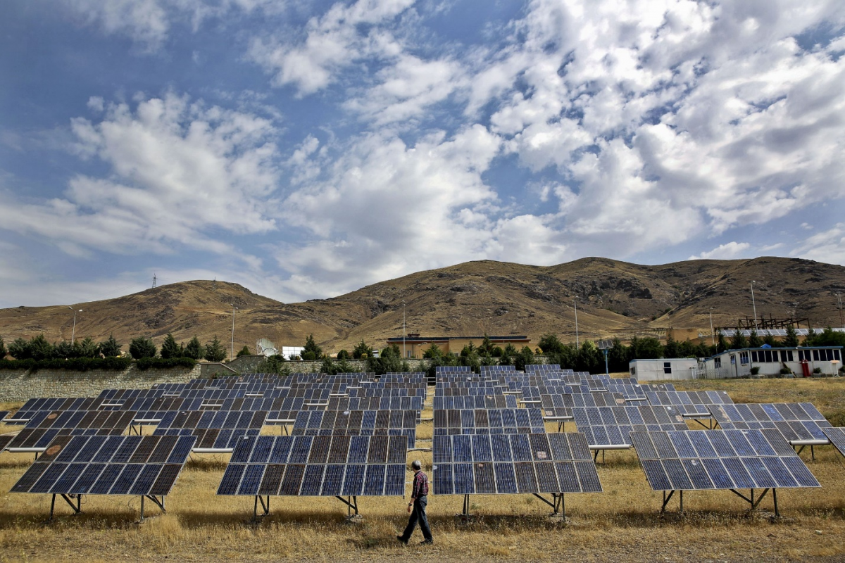 موقع طالقان للطاقة المتجددة شمال غرب العاصمة الإيرانية