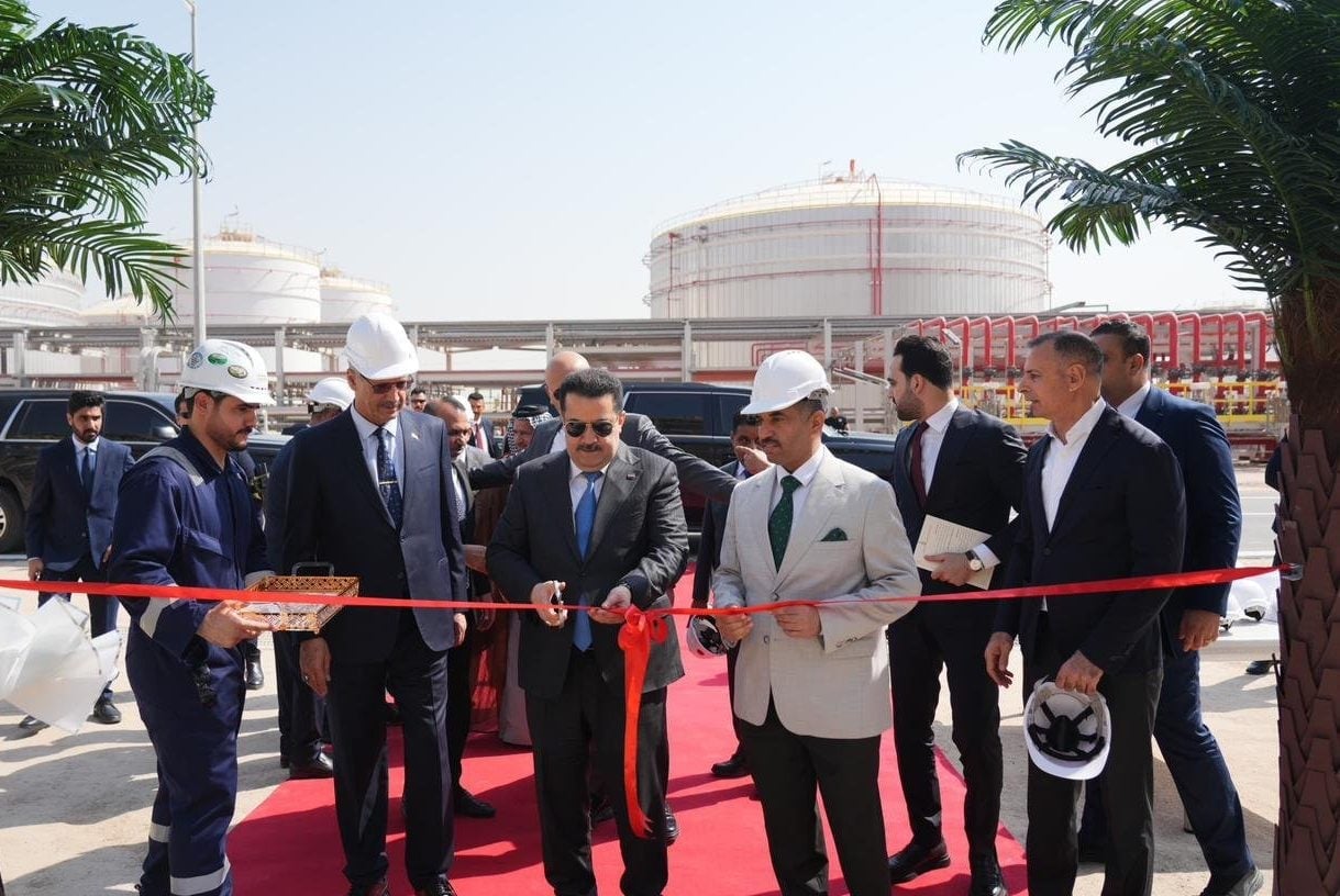 رئيس الوزراء ووزير النفط يفتتحان الوحدة الجديدة