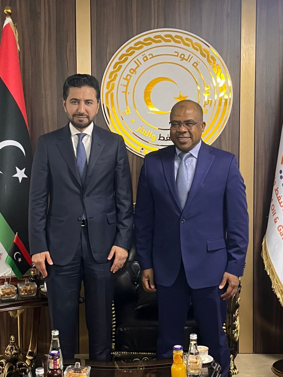 حانب من مباحثات وزير النفط الليبي مع مسؤولي شركة مداد السعودية