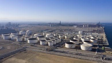 Photo of إيرادات النفط في سلطنة عمان تنخفض 13%