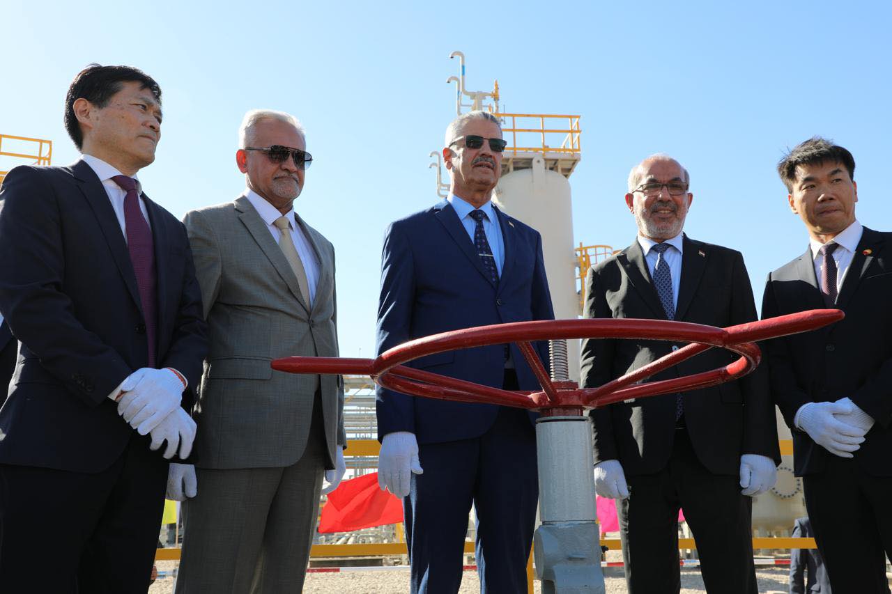 جانب من افتتاح مرافق معالجة النفط في حقل غرب القرنة 1