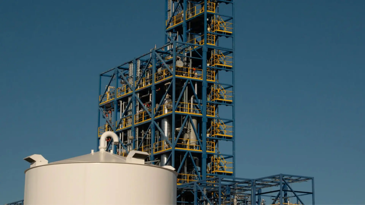 مصنع فريدوم باينز لوقود الطائرات