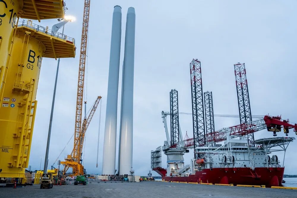 أول سفينة لتركيب توربينات الرياح البحرية في أميركا