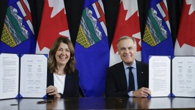 Photo of اتفاقية طاقة في كندا تلغي سياسات المناخ.. ووزير البيئة يستقيل