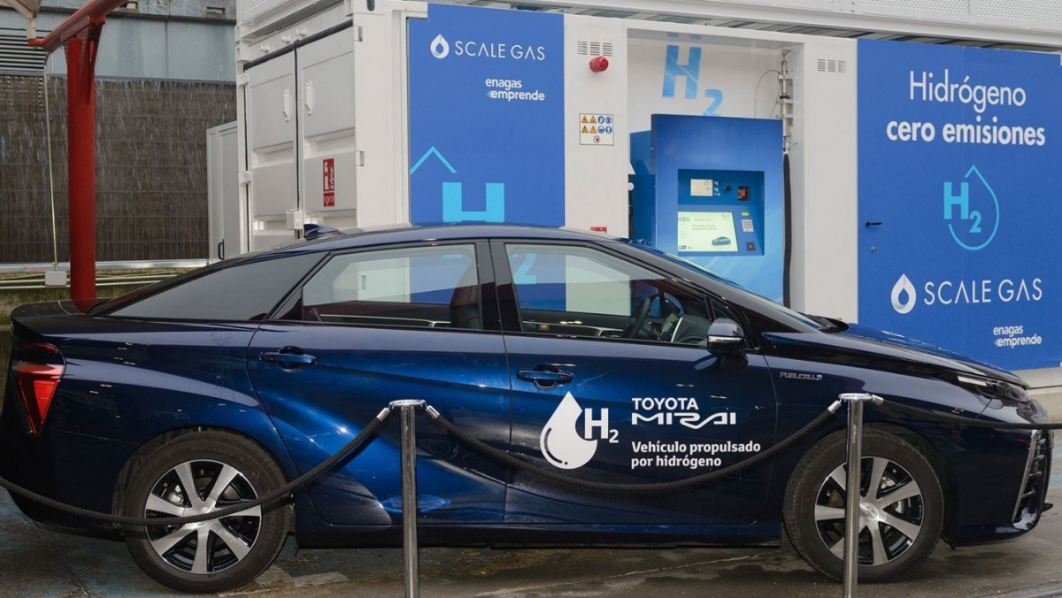 محطة لتزويد السيارات بوقود الهيدروجين في العاصمة الإسبانية