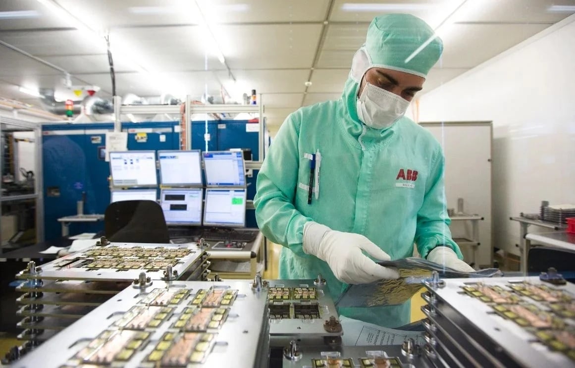 أحد مصانع الرقائق الإلكترونية في كوريا الجنوبية